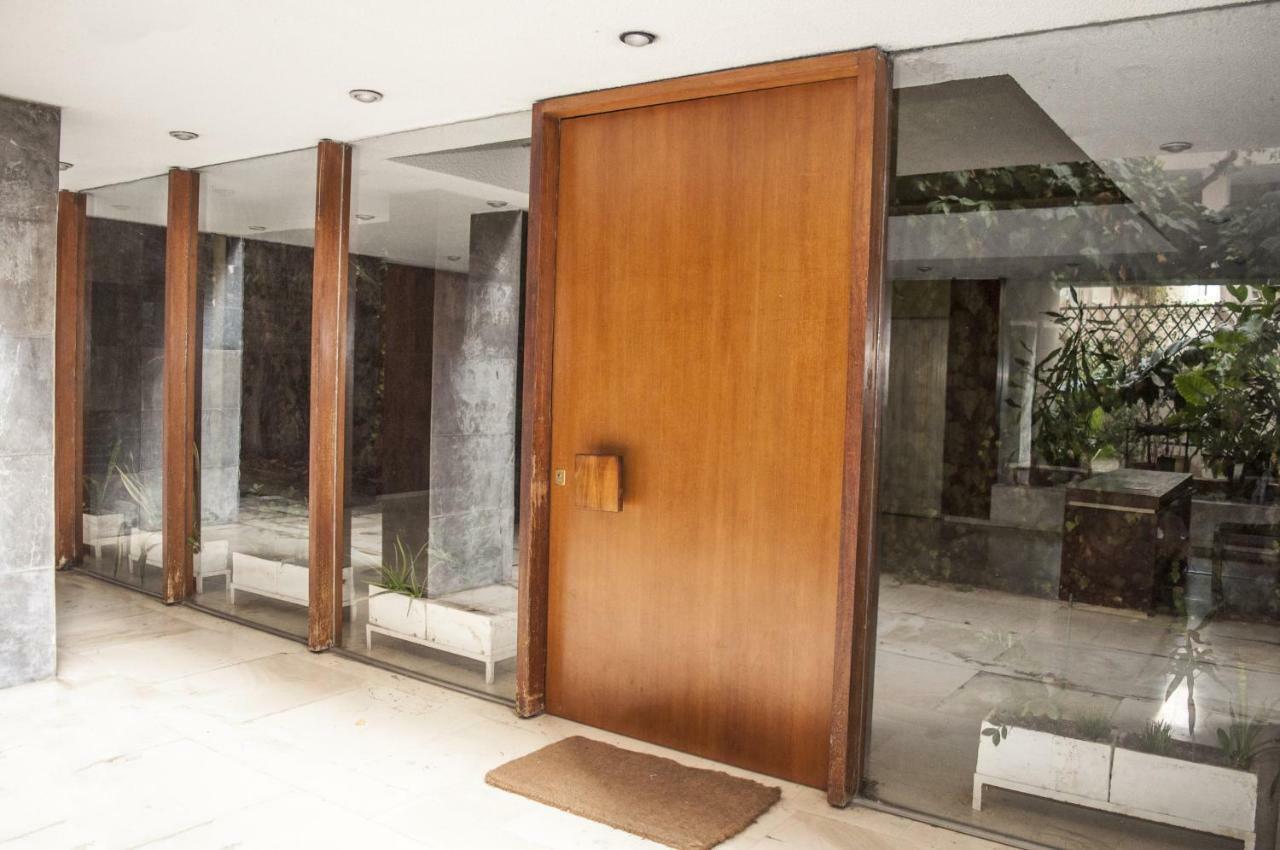 Modern Flat, Vibrant And Excellent Spot!! Apartment Athena Bagian luar foto